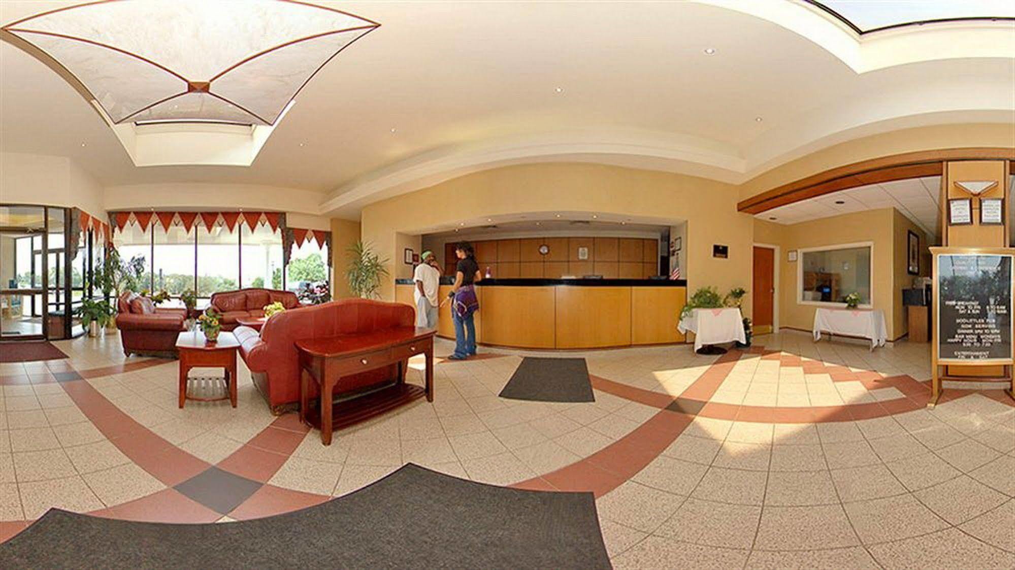 Newburgh Inn Exterior photo